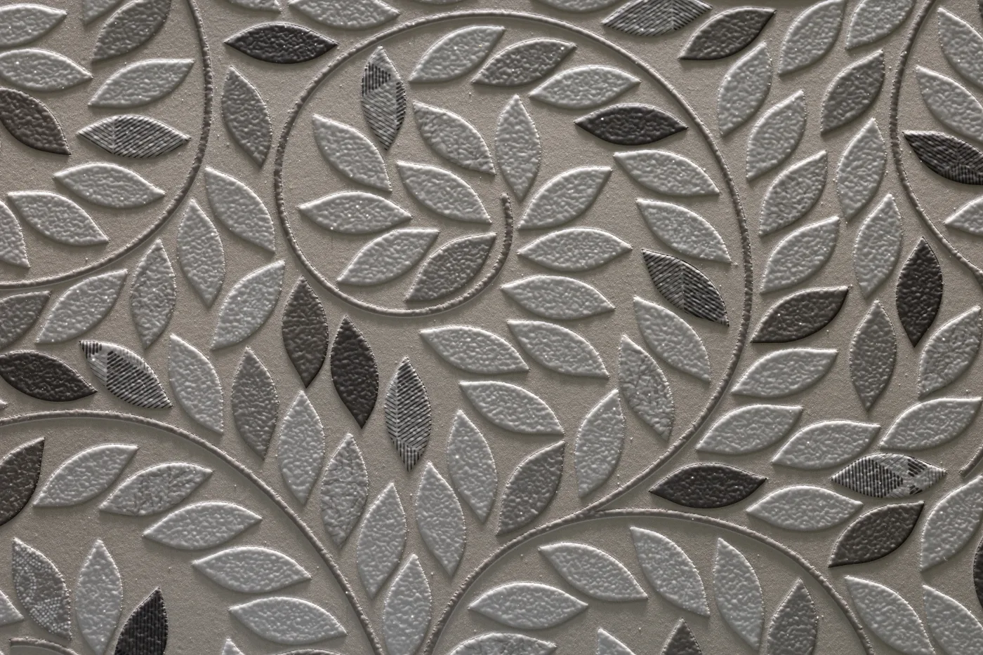 Muralis Plum surface tile