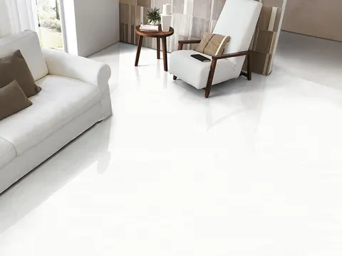 LECIA WHITE view 1